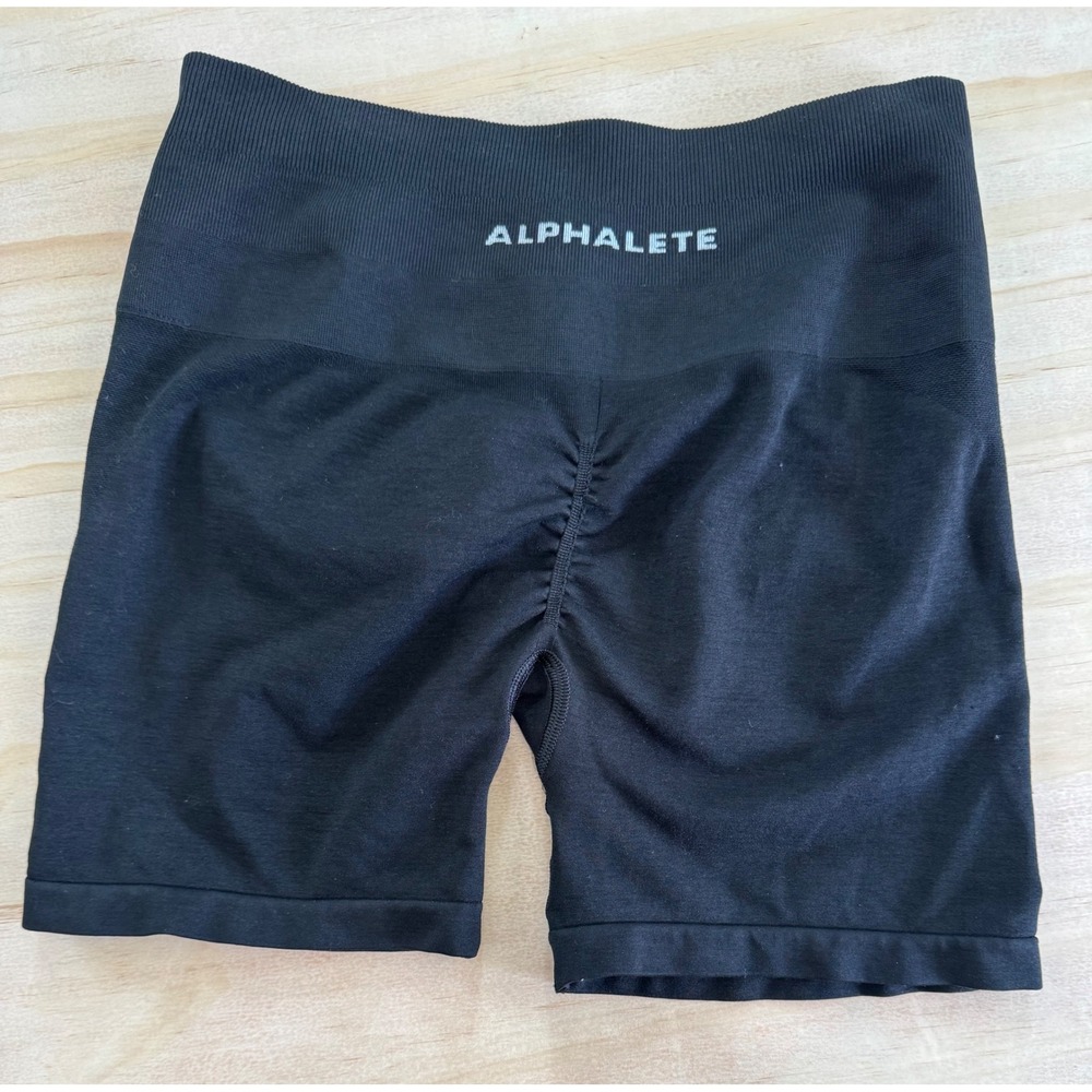Alphalete Black Seamless Scrunch Biker Shorts High Waist Medium Trendy Gymwear